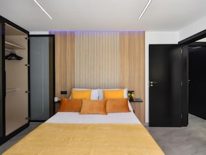 2 Schlafzimmer, Schreibtisch, Internetzugang