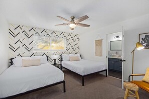4 bedrooms, desk, iron/ironing board, travel cot