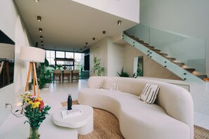 Suite Studio Deluxe, 1 chambre, non-fumeur, vue cour intérieure | Coin séjour