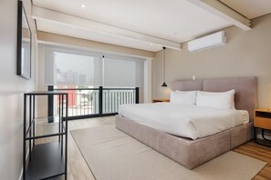 1 bedroom, desk, iron/ironing board, WiFi