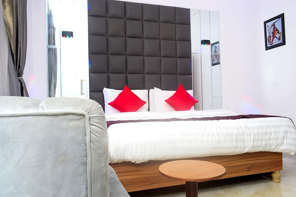 Standard Room | 1 bedroom, iron/ironing board, free WiFi