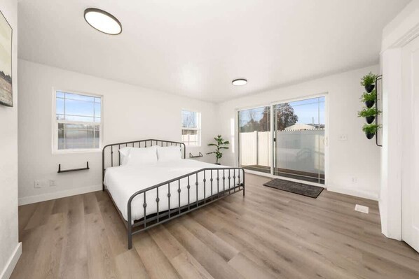 4 habitaciones, escritorio, cuna de viaje y wifi 