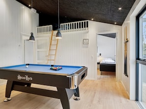 Spielezimmer