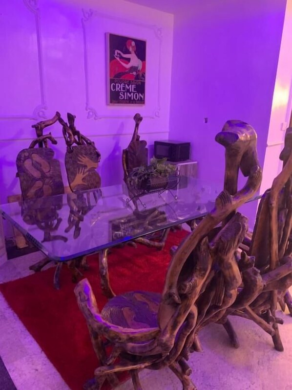 تناول الطعام
