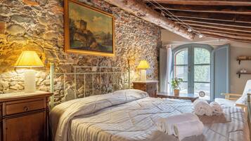 Superior | Hochwertige Bettwaren, Daunenbettdecken, Zimmersafe