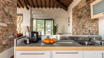 Panoramic-Apartment, 2Â Schlafzimmer, Talblick, Turm | Wohnbereich