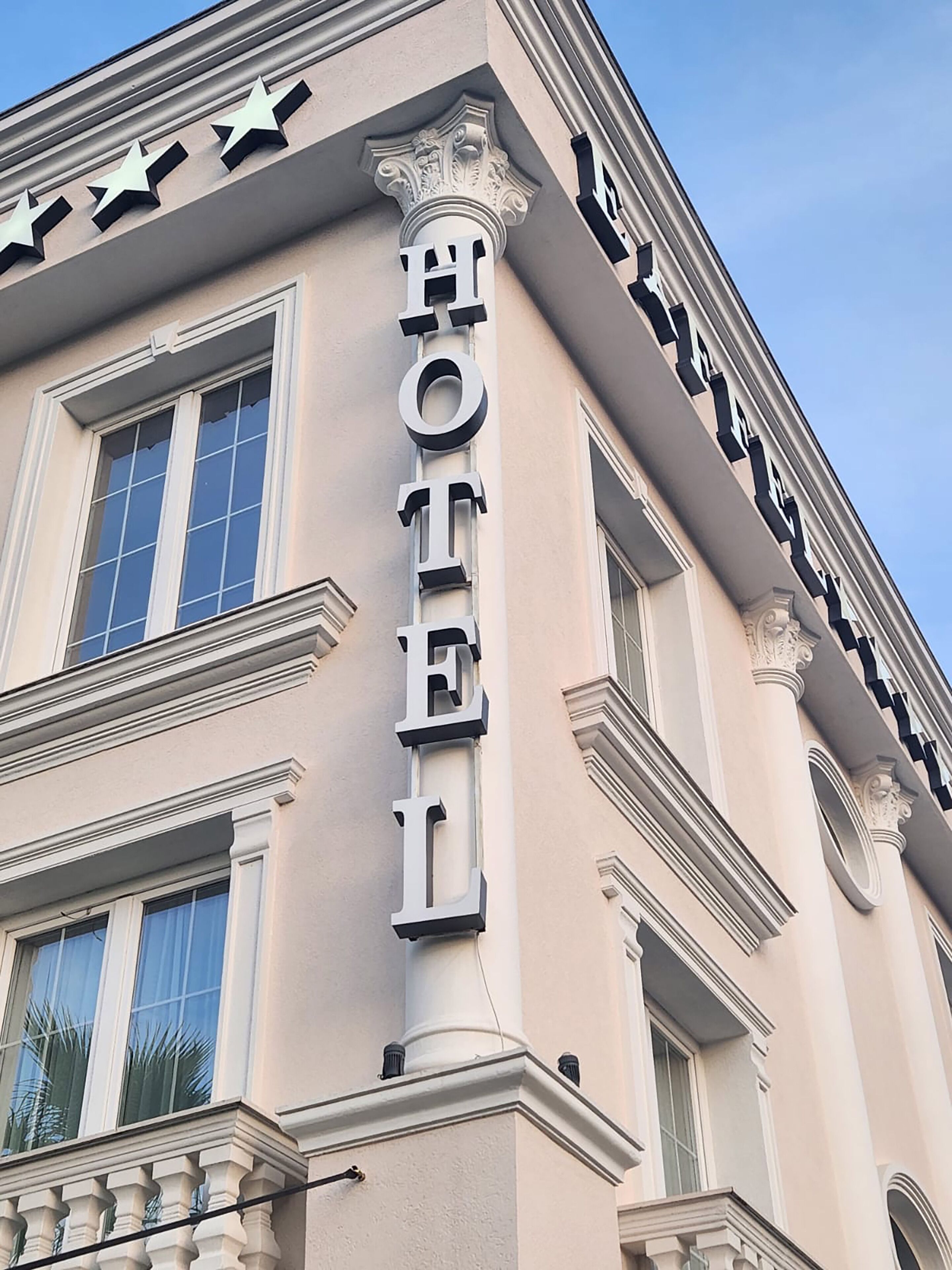 Photo - Hotel Eiffel