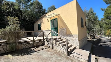 Basic Bungalow