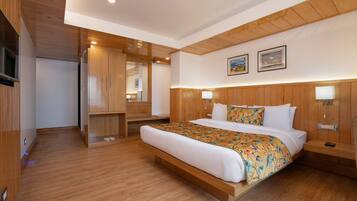 Executive kamer | 1 slaapkamer, pillowtop-bedden, een strijkplank/strijkijzer, gratis wifi