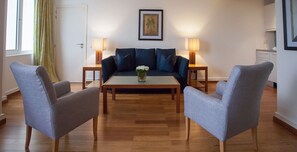 42-inch LED TV with cable channels -  Eko Hotel Suites (Lagos)