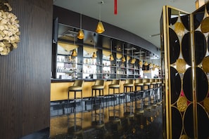 7 bars/lounges, pub - Eko Hotel Suites (Lagos)