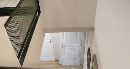 Gßte de Groupe - 14 Personnes Maison de Bourg, Rénovée