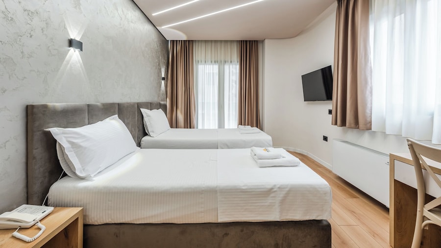 Relax Inn Hotel Durres