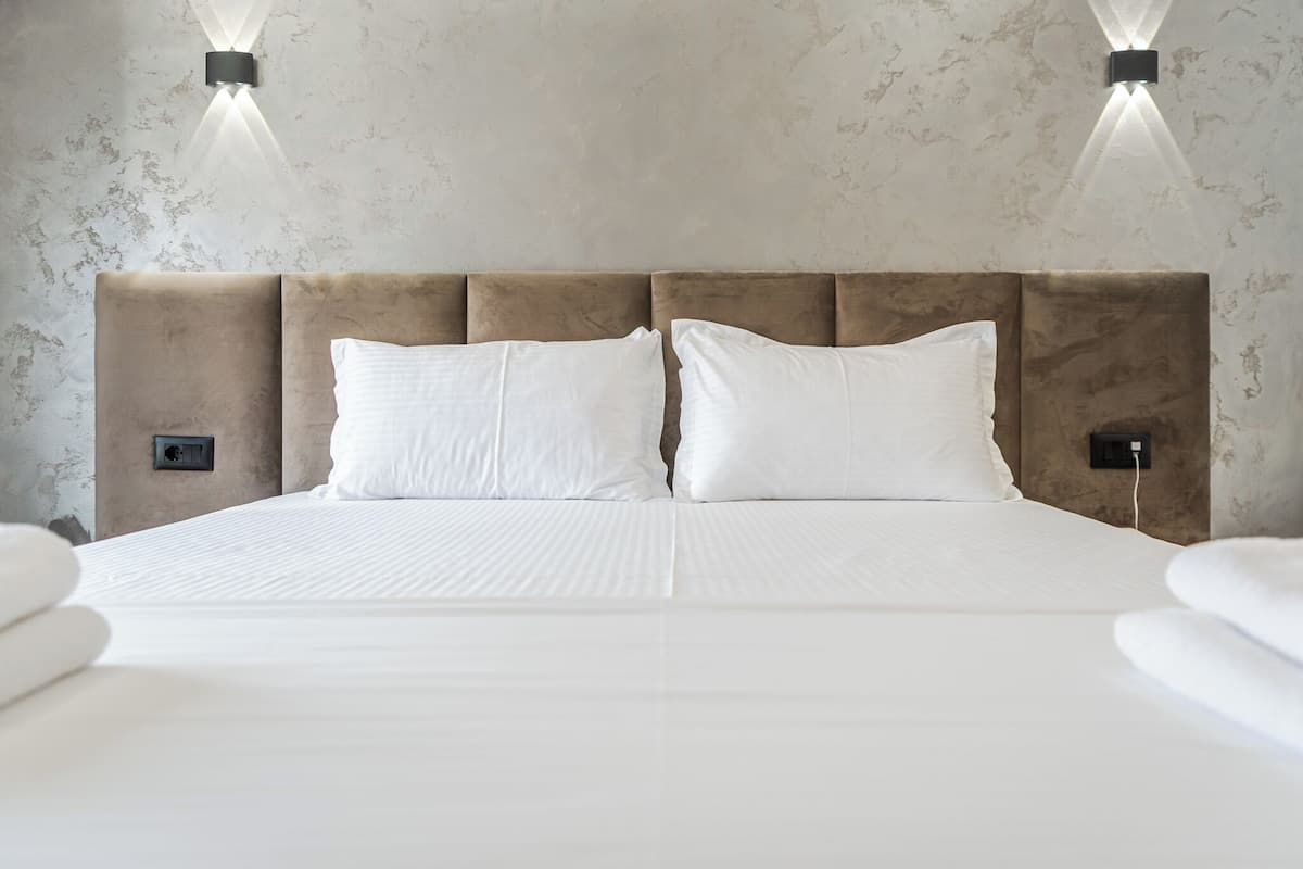 Business Double Room | 1 bedroom, Frette Italian sheets, premium bedding, down duvets