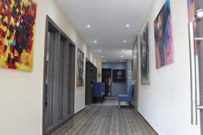 Interior - CATE HOUSE AND APARTMENT (Lagos)