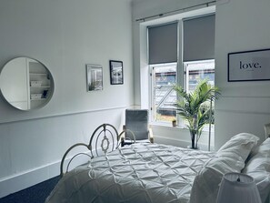 1 bedroom, iron/ironing board, free WiFi, bed sheets - Beautiful one bed Apartment in Glasgow West End (Glasgow)