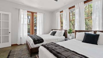 4 chambres, bureau, fer et planche Ă  repasser, Wi-Fi