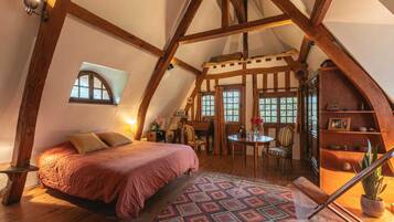 1 bedroom, desk, free WiFi