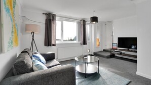 Living area - Saltdean Seaview 2 By My Getaways (Brighton)