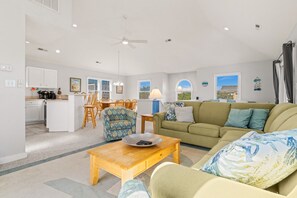 Televisión y futbolito 