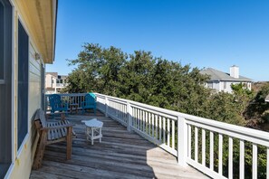 Property grounds - Flounder's Cove 4 Bedroom in Ocean Sands (Corolla)