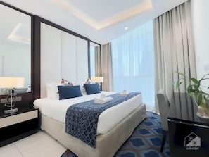 Apartment (1 Bedroom) | 1 bedroom, iron/ironing board, bed sheets - Cozy 1b With Balcony in Business Bay (Dubai)