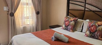 Suits bar restaurant and guesthouse