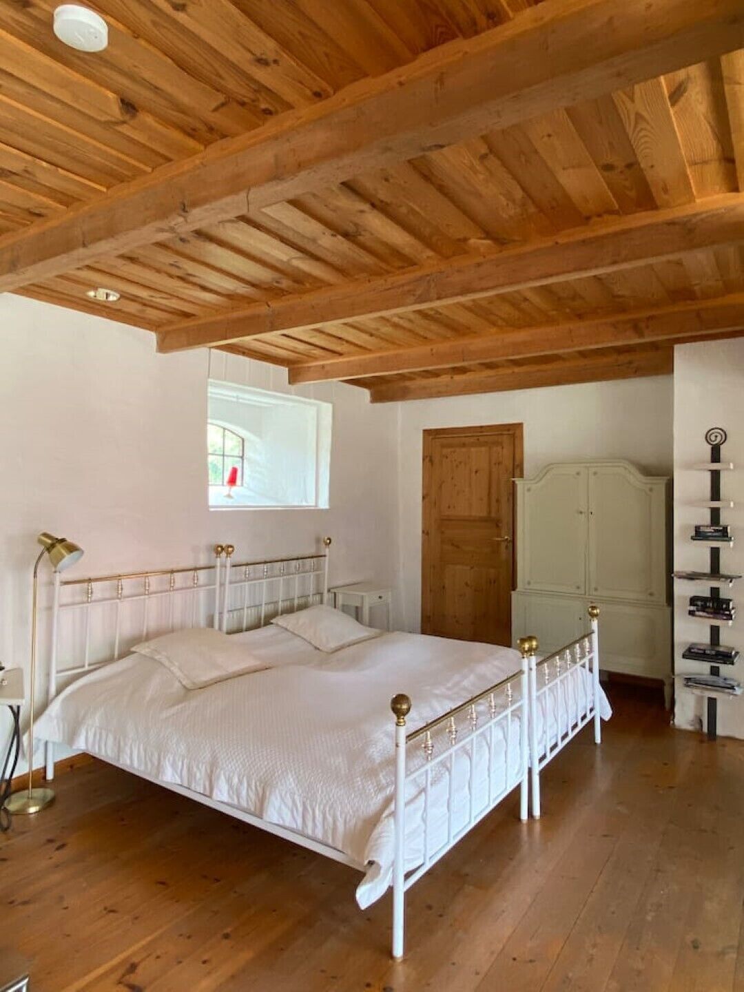 3 多间卧室、熨斗/熨衣板、WiFi