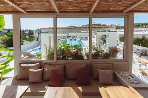 Interior -  Ampelia Hotel Kassandra (Kassandra)