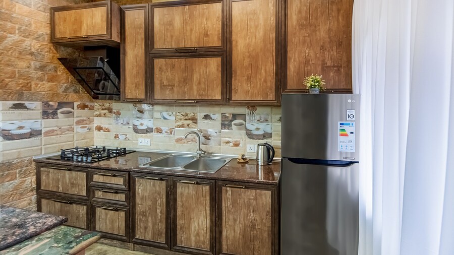 H&B apartments Ingorokva