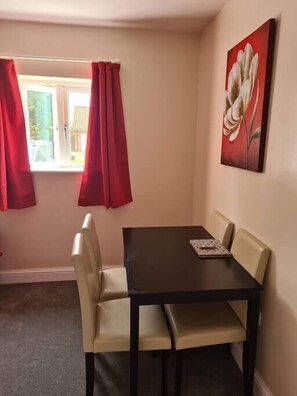 Dining - 3 Wood Yard Cottages, Red Mayes Farm (Long Sutton)