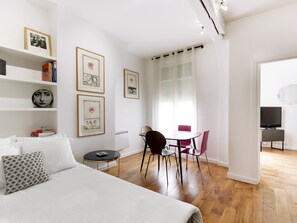 1 bedroom, iron/ironing board, travel crib, WiFi