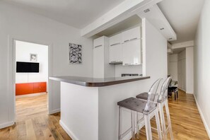 Interior - A Nice 1-BR in Saint-Germain (Paris)