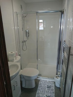 Hair dryer, towels - 2 Wood Yard Cottages. 2 Bedroom, Large lounge (Long Sutton)
