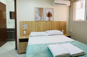 Apartment | 2 bedrooms, iron/ironing board, free WiFi