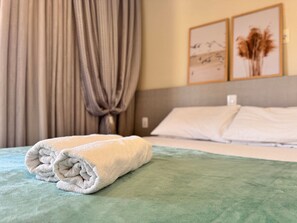 Apartment | Egyptian cotton sheets, premium bedding, iron/ironing board, free WiFi - Canto do Corrupião (Bombinhas)