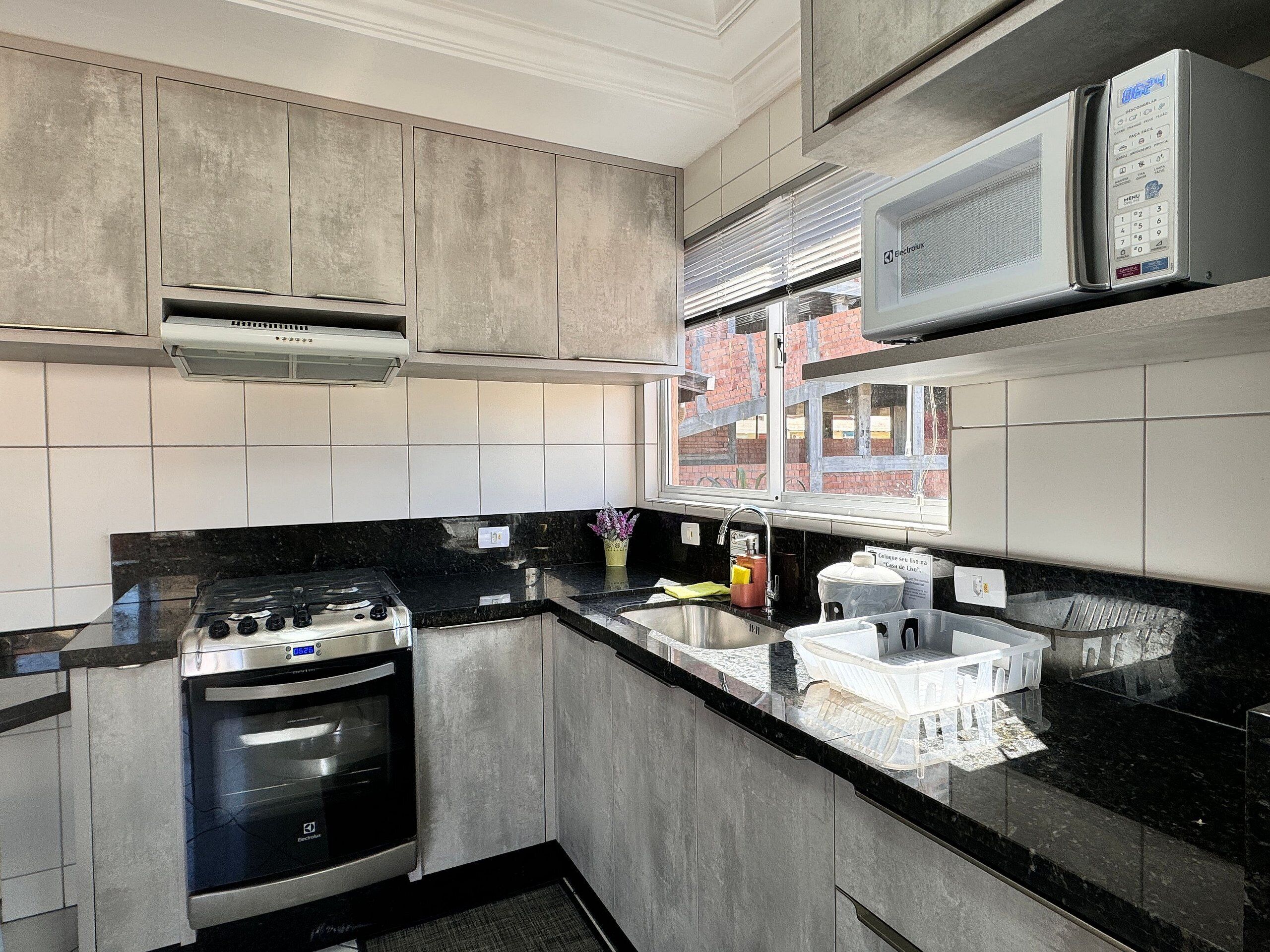 公寓 | 私人厨房 | 冰箱、微波炉、搅拌机、厨具/餐具