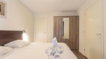 1 habitación, wifi y ropa de cama