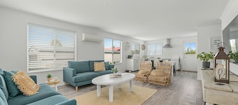 Beachside Cottage - Pet Friendly