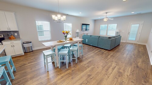 Villas At Seaside 116 A 2 Bedroom Home by RedAwning