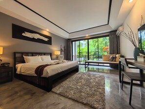 River View Double Room With Balcony | Egyptian cotton sheets, premium bedding, down comforters - Sannot Riverside Boutique Hotel (Chiang Mai)