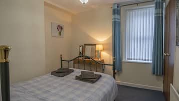 3 bedrooms, iron/ironing board, travel cot, WiFi