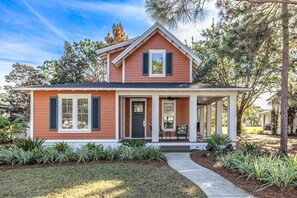 Exterior - LAKE FRONT~Golf Cart, FREE ACTIVITIES~HEATED Pool* & HotTub, Gym (Miramar Beach)