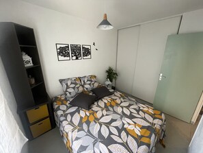 1 Schlafzimmer, Bügeleisen/Bügelbrett, Bettwäsche, Rollstuhlgeeignet
