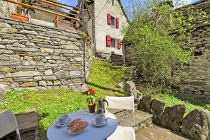 Standard Chalet, Multiple Bedrooms, 2 Bathrooms, Mountainside (Rustico Esterina) | Outdoor dining - Rustico Esterina (Sonogno)