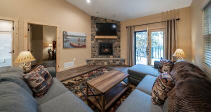 New! 4BR Lake Namakagon Cabin - Sleeps 16 - Lakefront w/ boat access