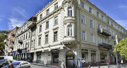 H&B apartments Laghidze