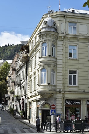 Exterior - H&B apartments Laghidze (Tbilisi)