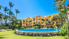 Outdoor pool - KiteBeach Oceanfront Groundfloor Studio (Cabarete)