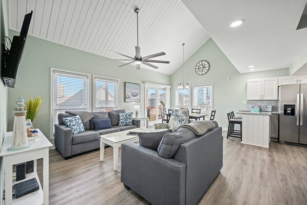 TV - Close to Beach Cherry Grove Beach 2Q 2D (North Myrtle Beach)